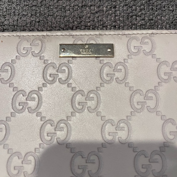 Authentic Gucci Guccissima Ivory Leather long zip around wallet - Picture 6 of 16